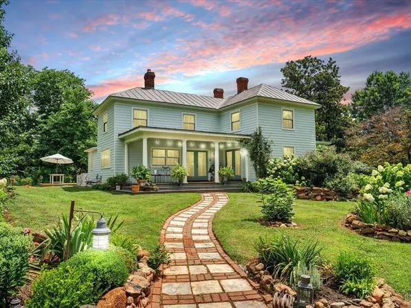785 Jonesboro Rd, Roseland, VA 22967