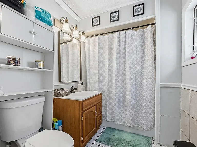 1507 Pine St — Photo 8