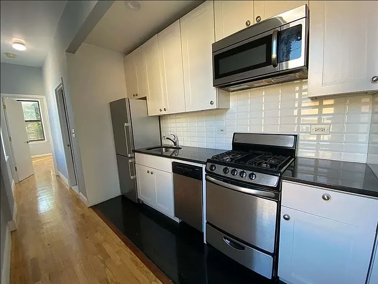 465 Seneca Ave #2 — Photo 10