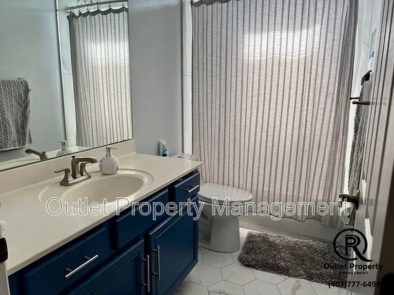 316 Coral Beach Cir — Photo 8