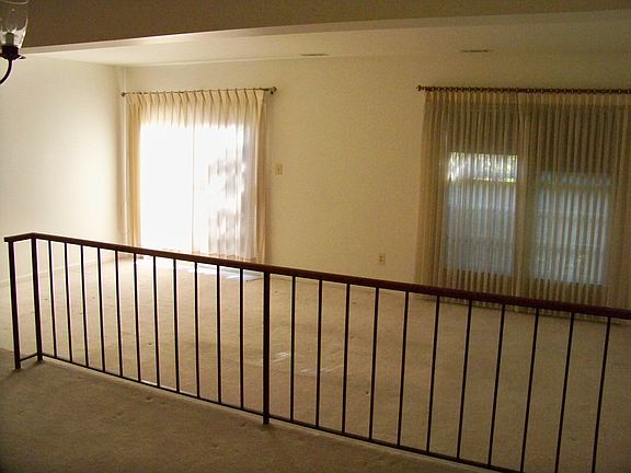 5th image of 7489 Adams Park Ct