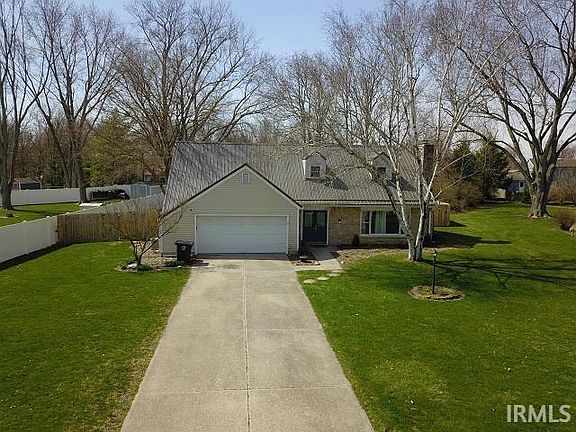 3rd image of 3826 Turf Ln