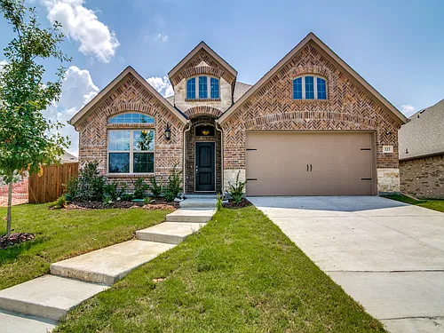 323 Sweetspire Dr Photo 1