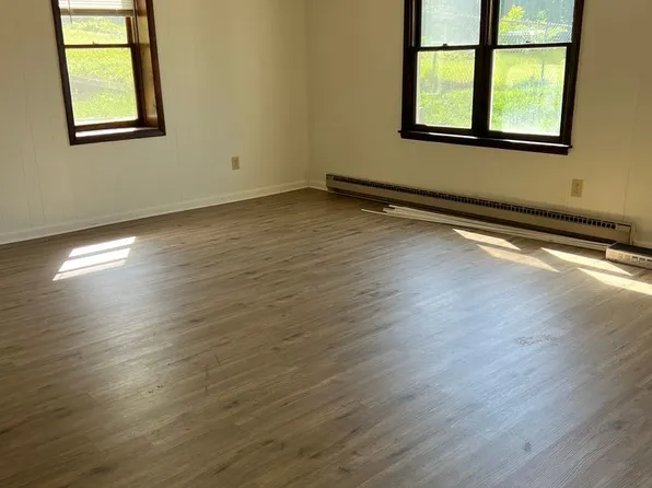 365 Weaverville Road, 365 Weaverville Rd APT 12, Asheville, NC 28804