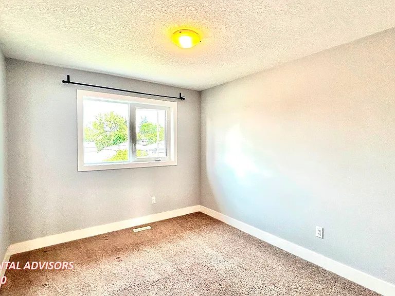 10530 62nd Ave NW #UPPER — Photo 14