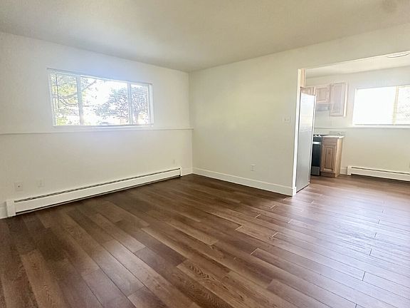 2nd image of 1617 Oxford Dr APT C