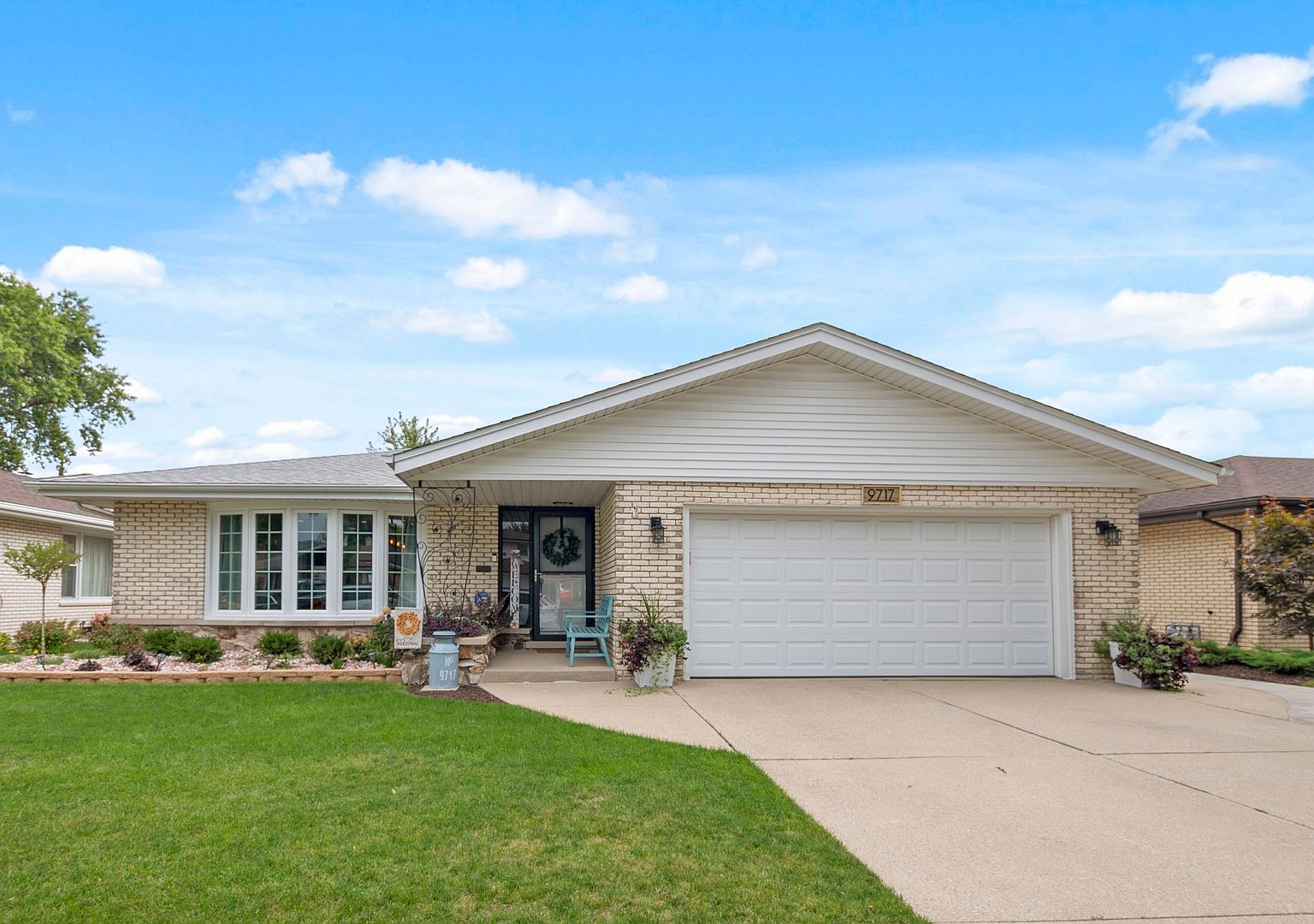 9717 S Kolmar Ave, Oak Lawn, IL 60453 Zillow