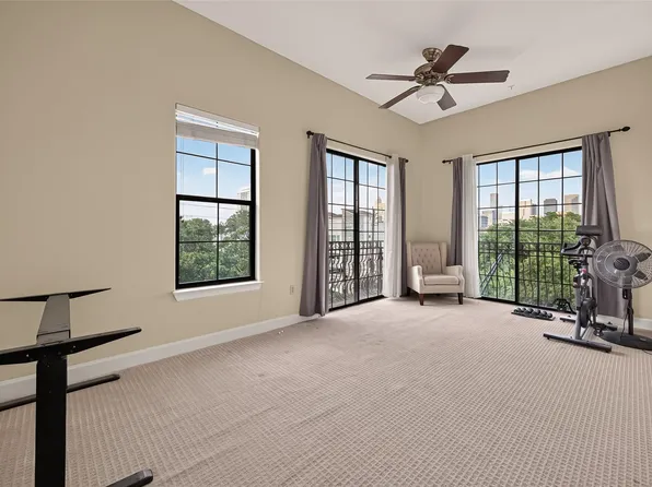 1602 Elgin St APT 11, Houston, TX 77004
