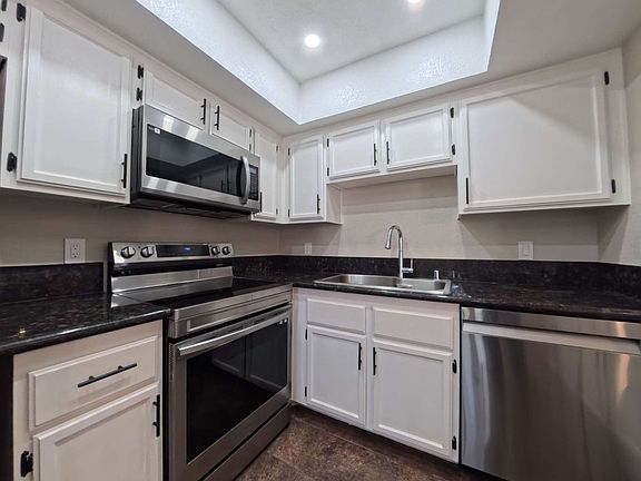 4th image of 2717 Otter Creek Ct APT 201