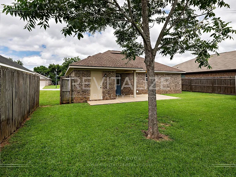 1549 Majesty Loop — Photo 41
