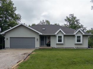 11025 SW Shagbark Rd, Clarksdale, MO 64430