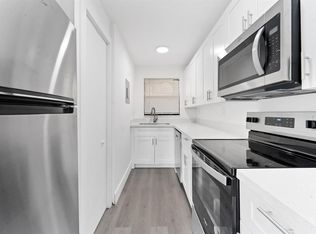 650 NE 149th St #A305, Miami, FL 33161