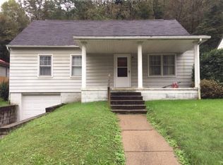 1002 5th St, New Haven, WV 25265