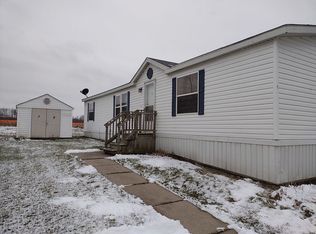 8519 Barkwood Cir, Fenton, MI 48430