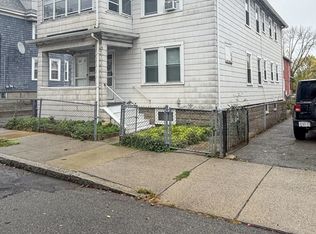 25 Clark St, Everett, MA 02149