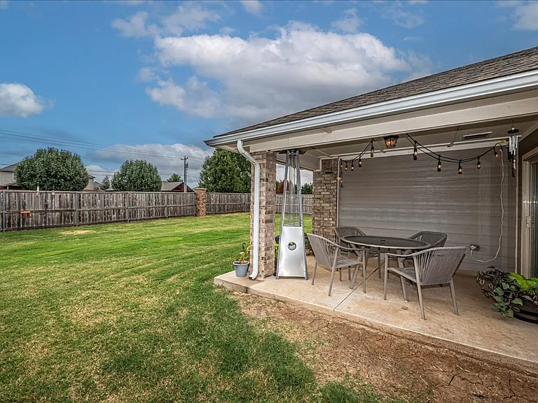 10300 Glover River Dr — Photo 33