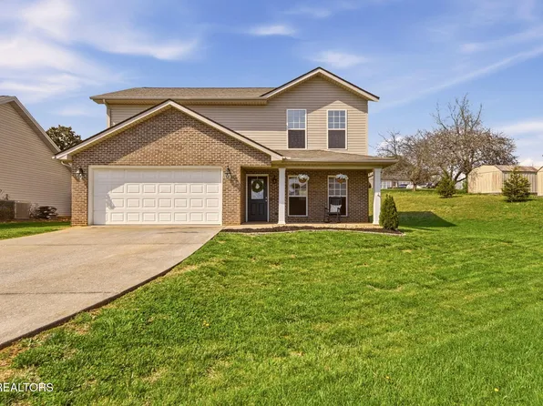 1632 Autumn Brook Dr, Maryville, TN 37801