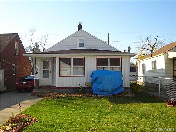 3rd image of 555 31st St