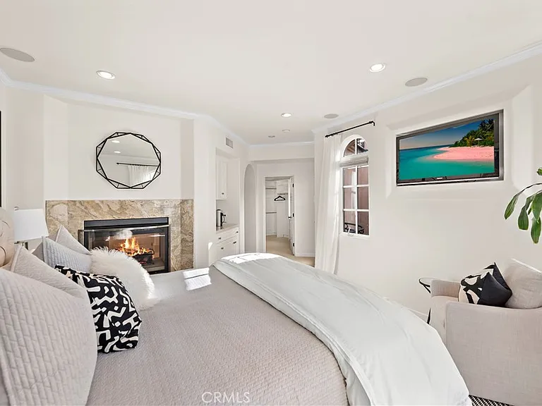 432 Acacia Ave — Photo 13
