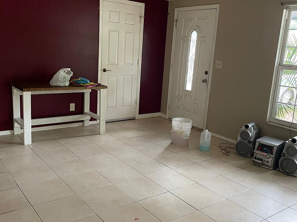1st image of 5800 93rd Ave