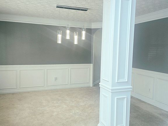 5th image of 212 Hightower Trl