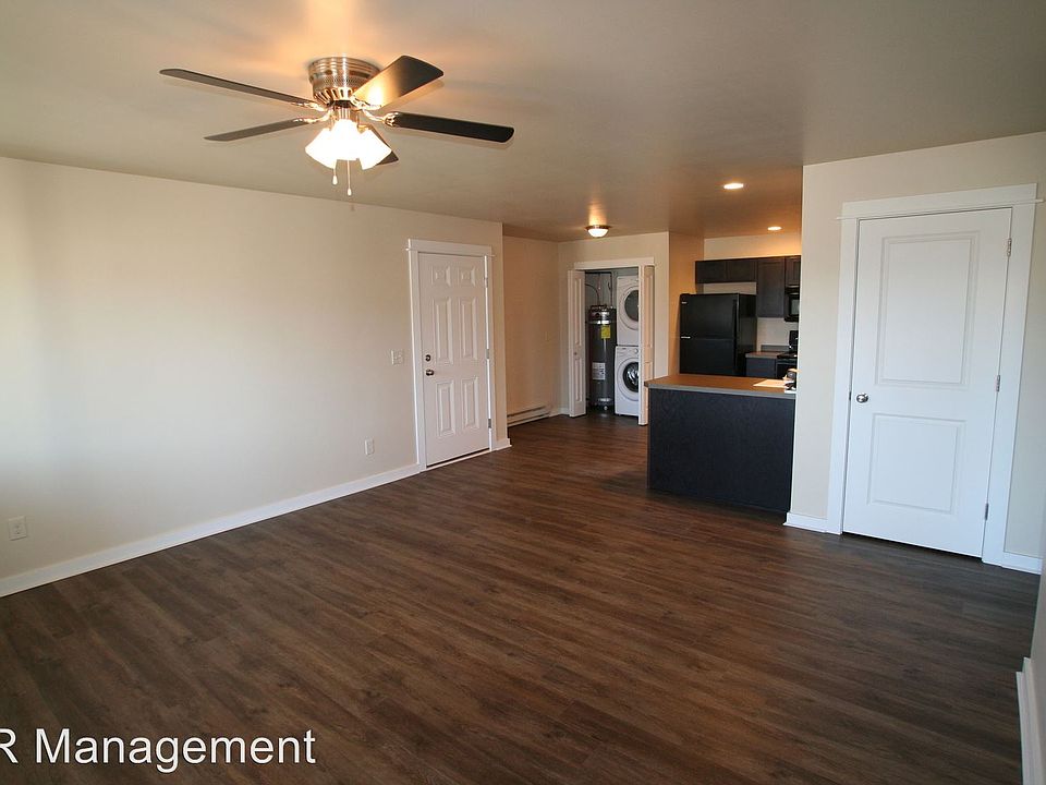 1st image of 3093 N 27th Ave APT 10