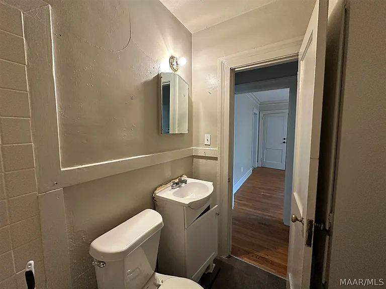 432 Clanton Ave — Photo 11