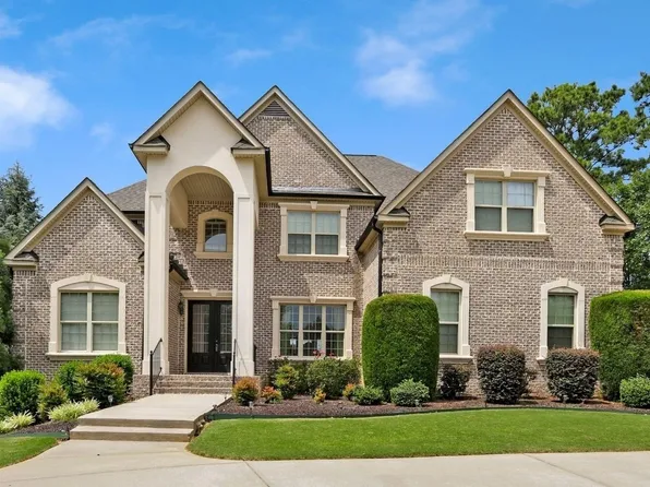 1712 Signature Ct, Hampton, GA 30228