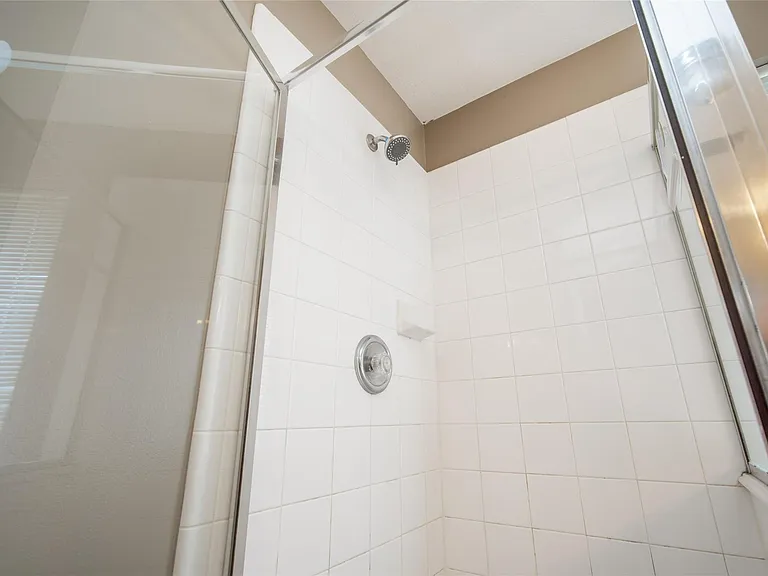 17219 Lilac Vale Ct — Photo 23