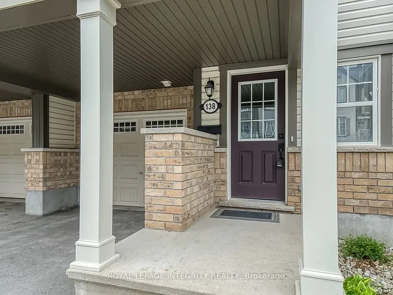 138 Grenadine St — Photo 2