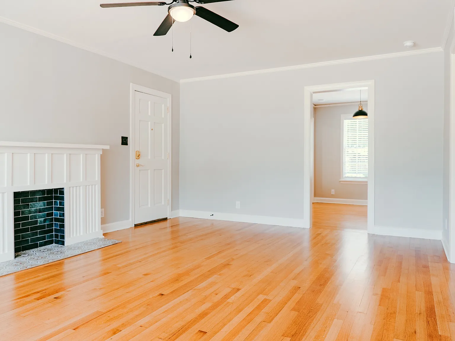 2 bed, 980 sqft, $1,300 — Photo 3