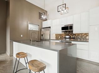 2502 Live Oak St APT 208, Dallas, TX 75204