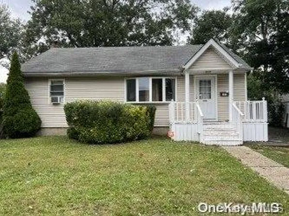 179 E Booker Avenue, Wyandanch, NY 11798