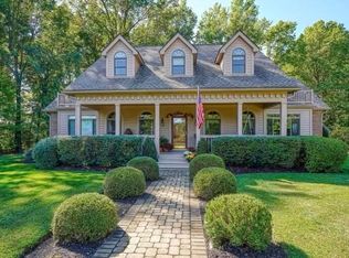 1955 Hardin Ln, Powell, OH