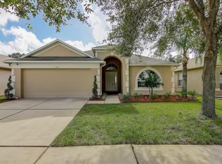 7322 Parkersburg Dr, Wesley Chapel, FL 33545