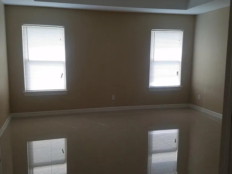 1425 White Oak Dr W — Photo 11