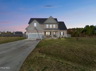 305 Burberry Ct, Jacksonville, NC 28546