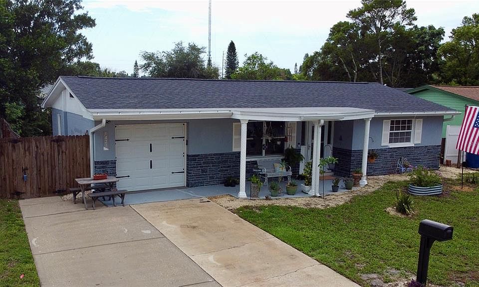 1st image of 1421 WICKHAM LANE