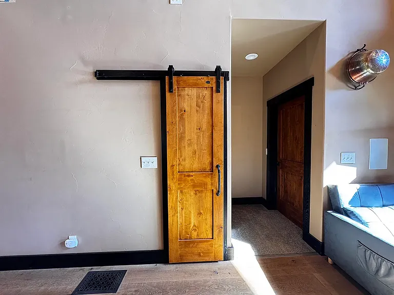 2280 Roan Rd — Photo 20