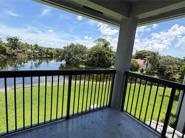 11225 W Atlantic Blvd APT 304, Pompano Beach, FL 33071