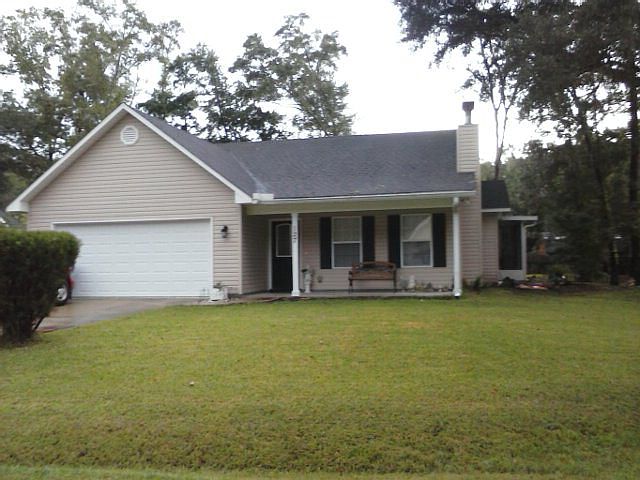 1st image of 127 Sugar Plum Ln