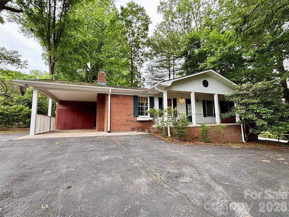 1st image of 515 Lake Dr
