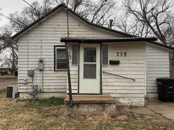 735 N North Blf, Augusta, KS 67010