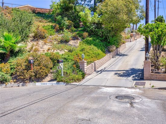 11003 Allegheny St, Sun Valley, CA 91352