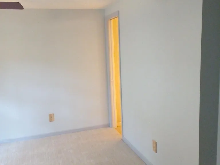 Johanna Dr — Photo 15