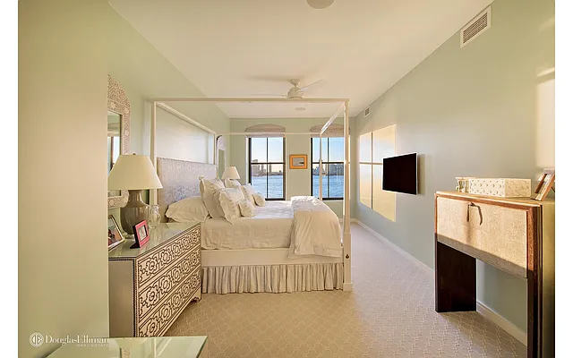 Sold by Douglas Elliman | media 8