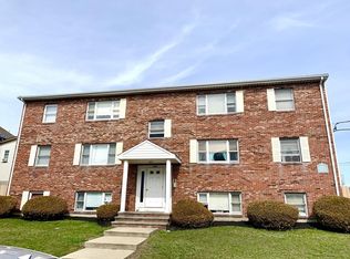 188 Palmer St APT B, Fall River, MA 02724
