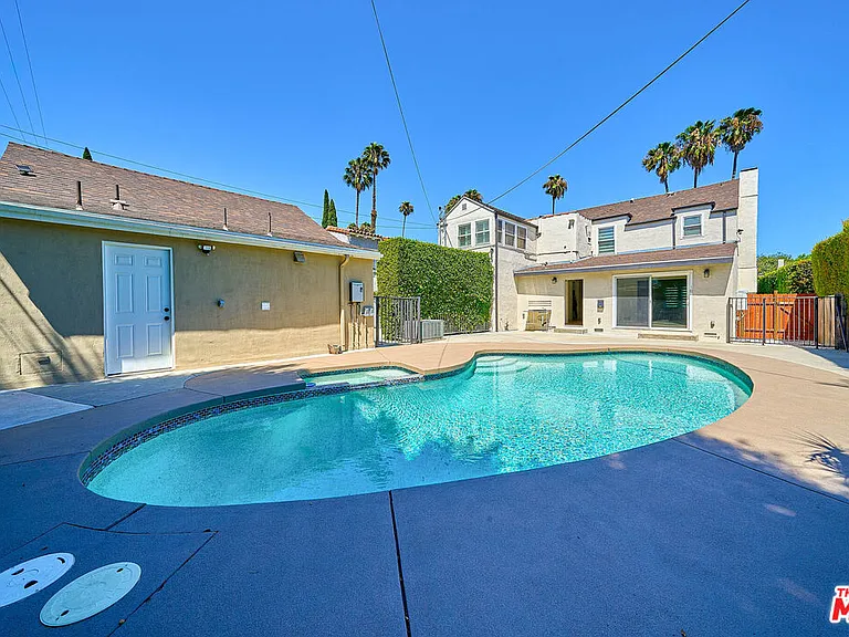 347 S Highland Ave — Photo 33