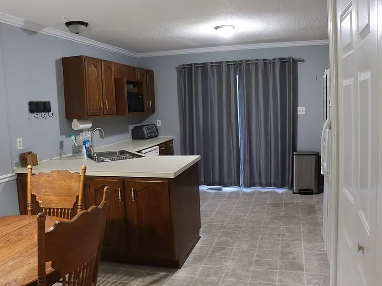 703 Milton Ave #703 — Photo 6