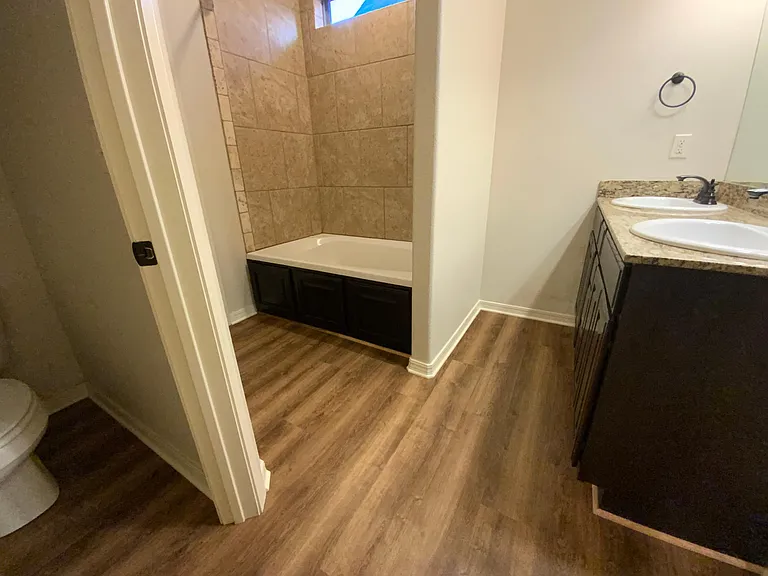2639 N Arroyo Ave — Photo 13